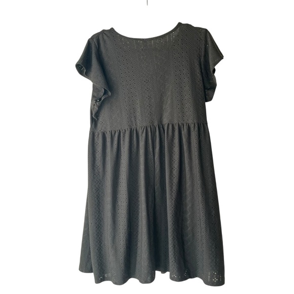 Guilty Black Eyelet Babydoll Mini Dress L Short Sleeve V-Neck Lined Casual Boho - Picture 11 of 12